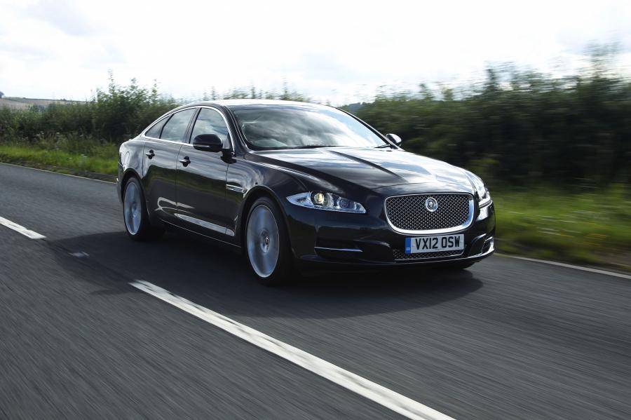  Jaguar XJ 2012 года  (UK) (фото 116 из 121)